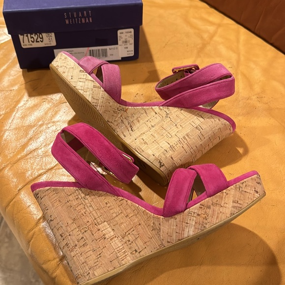 STUART WEITZMAN PINK SUEDE WEDGE - Picture 7 of 8